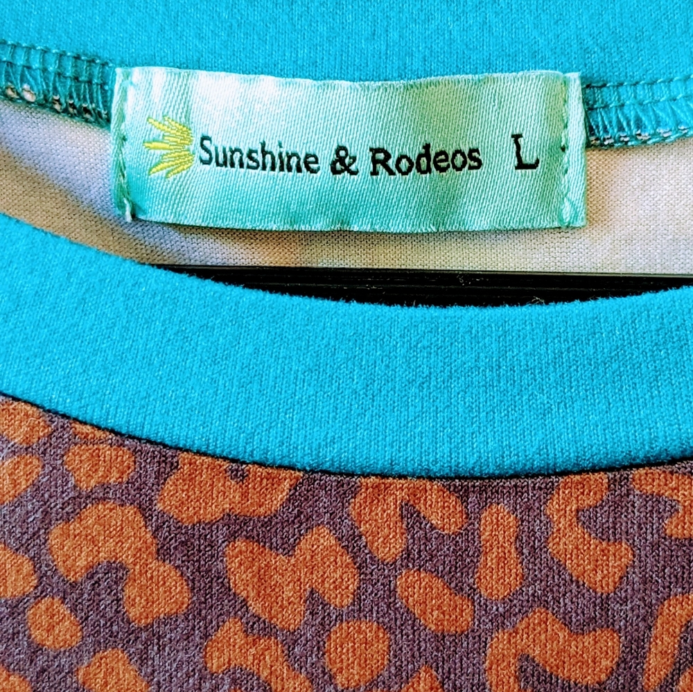 Sunshine and Rodeos Aztec/Turquoise Western Tee - Picture 7 of 14